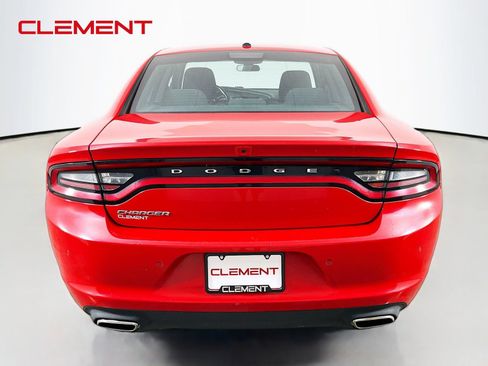 Used 2022 Dodge Charger SXT RWD image 8