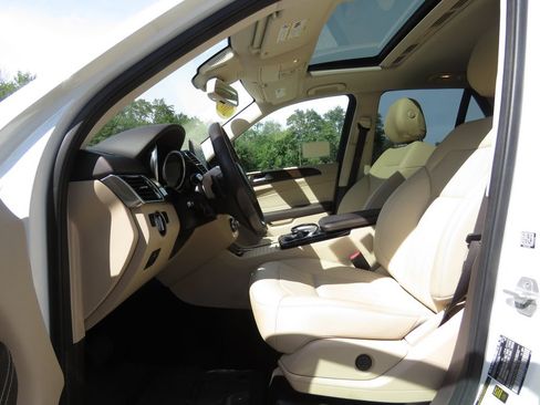 Used 2017 Mercedes-Benz GLE 350 4MATIC image 10