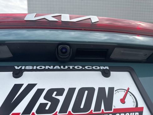 Certified 2024 Kia Seltos SX w/ SX Sunroof Package AWD/4WD image 18