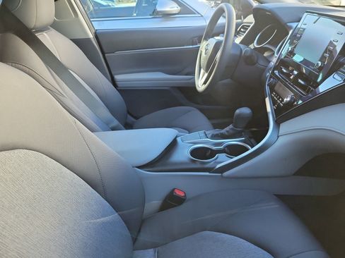 Used 2024 Toyota Camry LE image 7