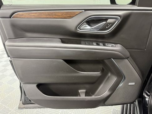 Used 2024 Chevrolet Tahoe High Country image 14