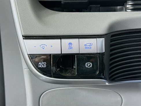 Used 2024 Hyundai Ioniq 5 SEL image 17