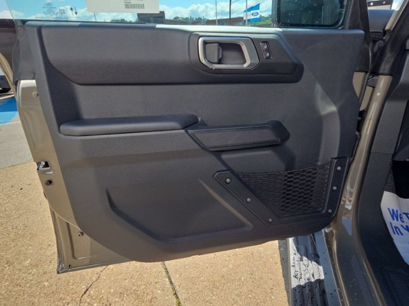 New 2026 Ford Bronco Outer Banks w/ Sasquatch Package AWD/4WD image 23