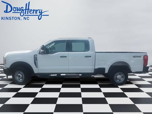Used 2026 Ford F250 XL AWD/4WD image 2
