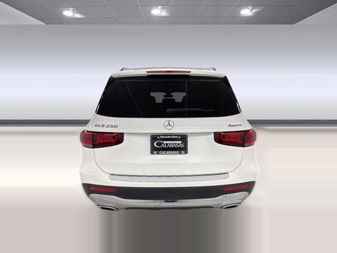 Used 2023 Mercedes-Benz GLB 250 4MATIC image 10