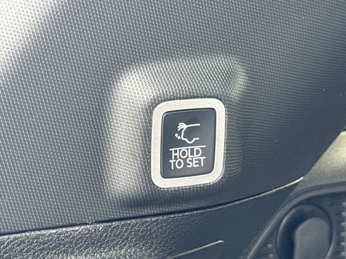 New 2025 Jeep Grand Cherokee Laredo X image 20