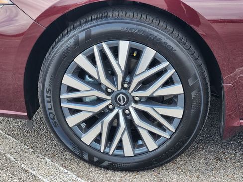 New 2025 Nissan Altima 2.5 SV w/ SV Premium Package image 7