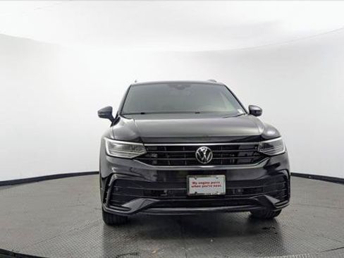 Used 2022 Volkswagen Tiguan SE R-Line FWD image 12