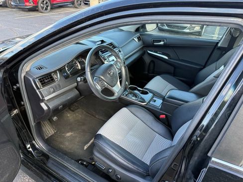 Used 2014 Toyota Camry SE image 7