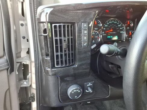 Used 2026 GMC Savana 2500 Extended w/ Driver Convenience Package RWD image 30