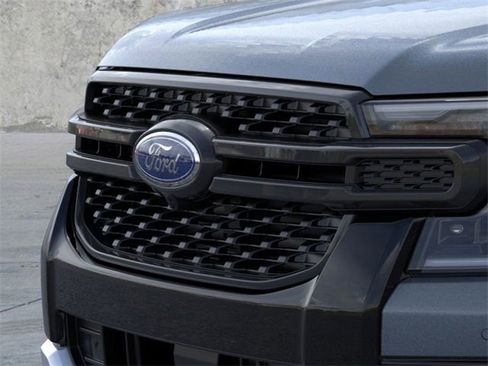 New 2025 Ford Ranger Lariat w/ FX4 Off-Road Package image 17