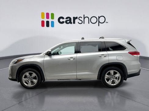 Used 2018 Toyota Highlander Limited image 2