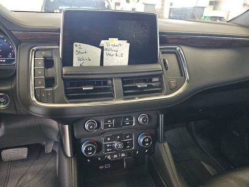 Used 2023 Chevrolet Tahoe Z71 w/ Luxury Package AWD/4WD image 11