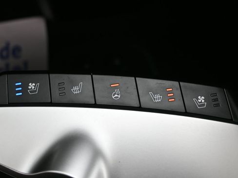 Used 2022 Kia EV6 Wind w/ Wind Technology Package image 31