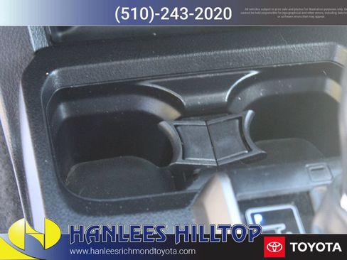 Used 2022 Toyota Tacoma SR5 RWD image 20