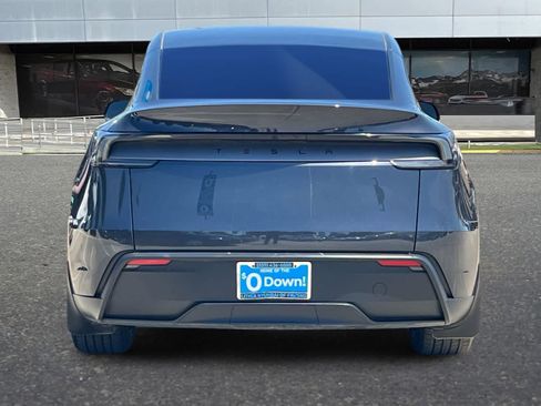 Used 2026 Tesla Model Y 2WD image 8