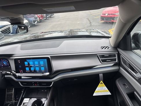 New 2026 Volkswagen Atlas Peak Edition AWD/4WD image 40