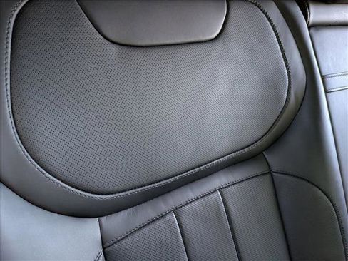 Certified 2025 Land Rover Range Rover Sport Dynamic SE image 16