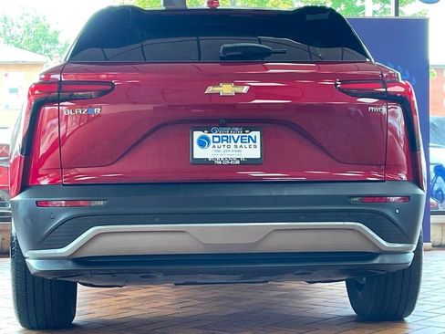 Used 2024 Chevrolet Blazer EV LT AWD/4WD image 13