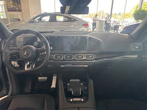 New 2026 Mercedes-Benz GLS 63 AMG 4MATIC image 10