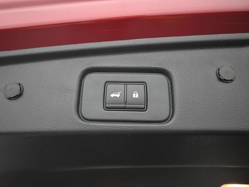 New 2026 Nissan Pathfinder SV w/ SV Premium Package FWD image 26