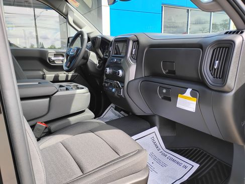 New 2025 GMC Sierra 1500 Pro w/ Graphite Edition image 34