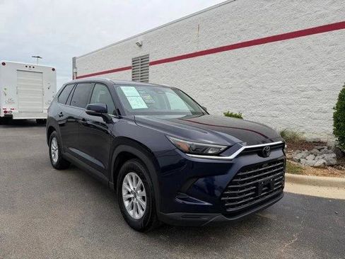Certified 2025 Toyota Grand Highlander FWD image 1