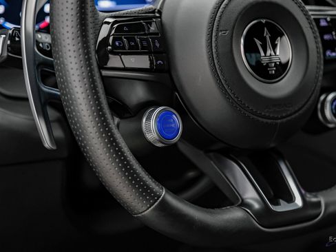 Used 2024 Maserati GranTurismo Trofeo AWD/4WD image 52