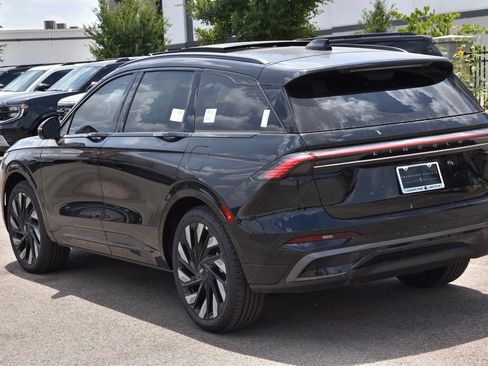 New 2026 Lincoln Nautilus Reserve AWD/4WD image 9