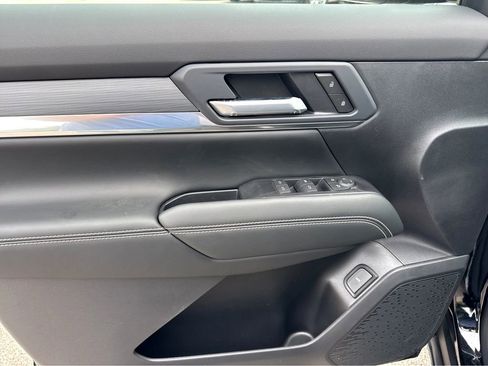 New 2026 GMC Terrain Elevation w/ Elevation Premium Package AWD/4WD image 9