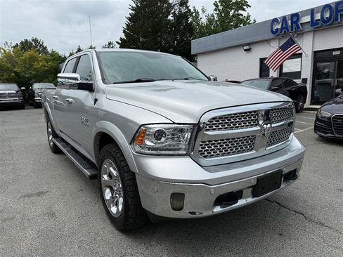 Used 2015 RAM 1500 Laramie w/ Convenience Group AWD/4WD image 4