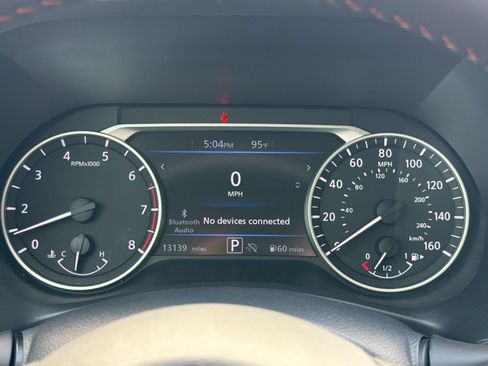 Used 2025 Nissan Sentra SR FWD image 18