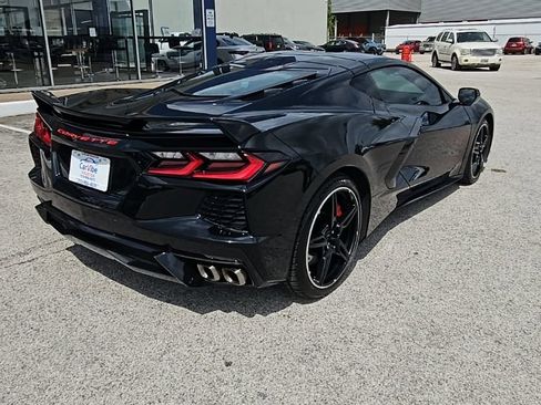 Used 2023 Chevrolet Corvette Stingray Coupe w/ Z51 Performance Package image 7