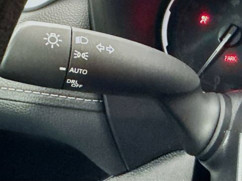 Used 2025 Toyota RAV4 XLE FWD image 12