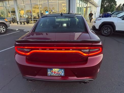 Used 2019 Dodge Charger R/T w/ Plus Group RWD image 4