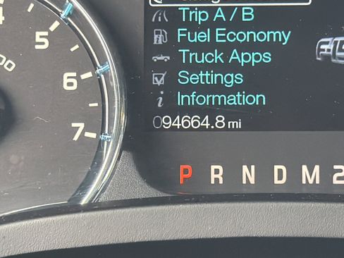 Used 2012 Ford F150 XLT w/ XLT Chrome Pkg image 21