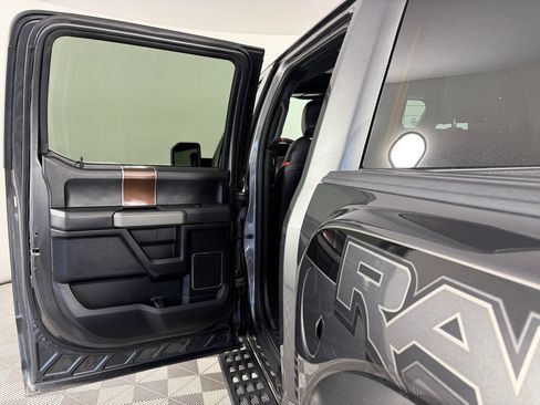 Used 2017 Ford F150 Raptor w/ Equipment Group 802A Luxury AWD/4WD image 12