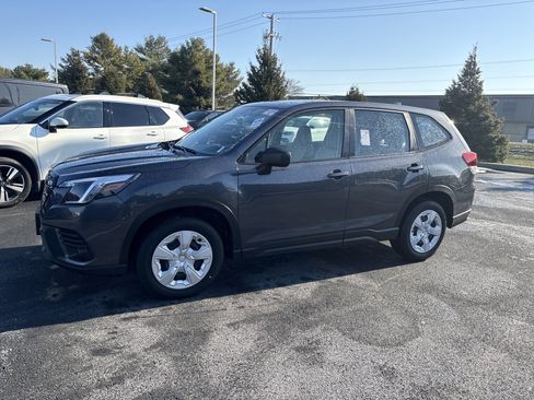 Used 2022 Subaru Forester image 8