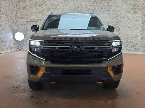 Used 2026 Ford Expedition Tremor AWD/4WD image 2