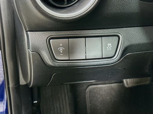 Used 2022 Kia Forte LXS FWD image 16