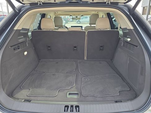 Used 2022 Lincoln Nautilus Reserve AWD/4WD image 7
