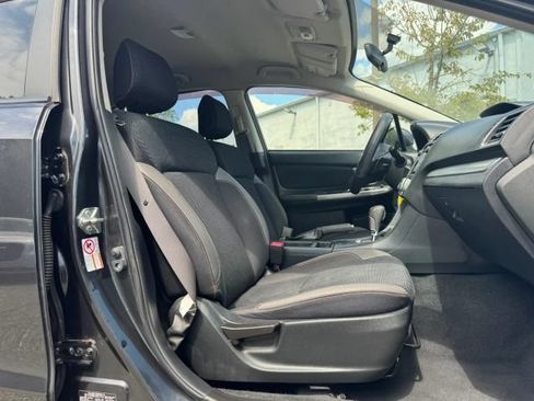 Used 2017 Subaru Crosstrek 2.0i Premium AWD/4WD image 19