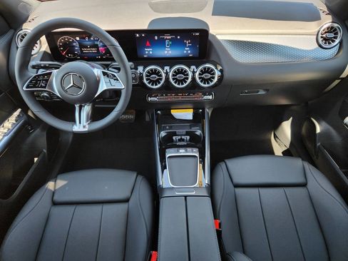 Used 2026 Mercedes-Benz GLA 250 4MATIC image 25