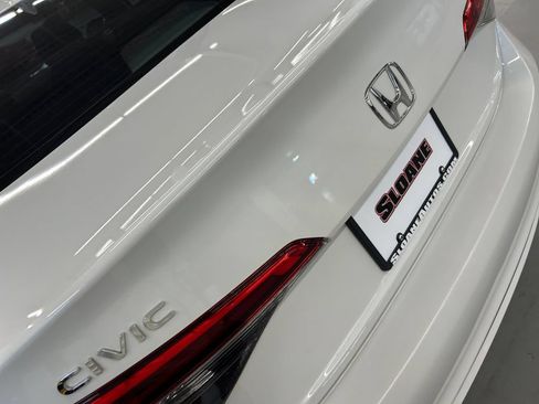 Used 2023 Honda Civic Sport image 22