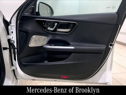 Used 2025 Mercedes-Benz C 300 4MATIC Sedan image 24