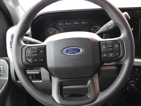 Used 2023 Ford F250 XL w/ STX Appearance Package image 18