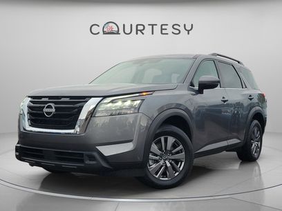 Certified 2025 Nissan Pathfinder SV