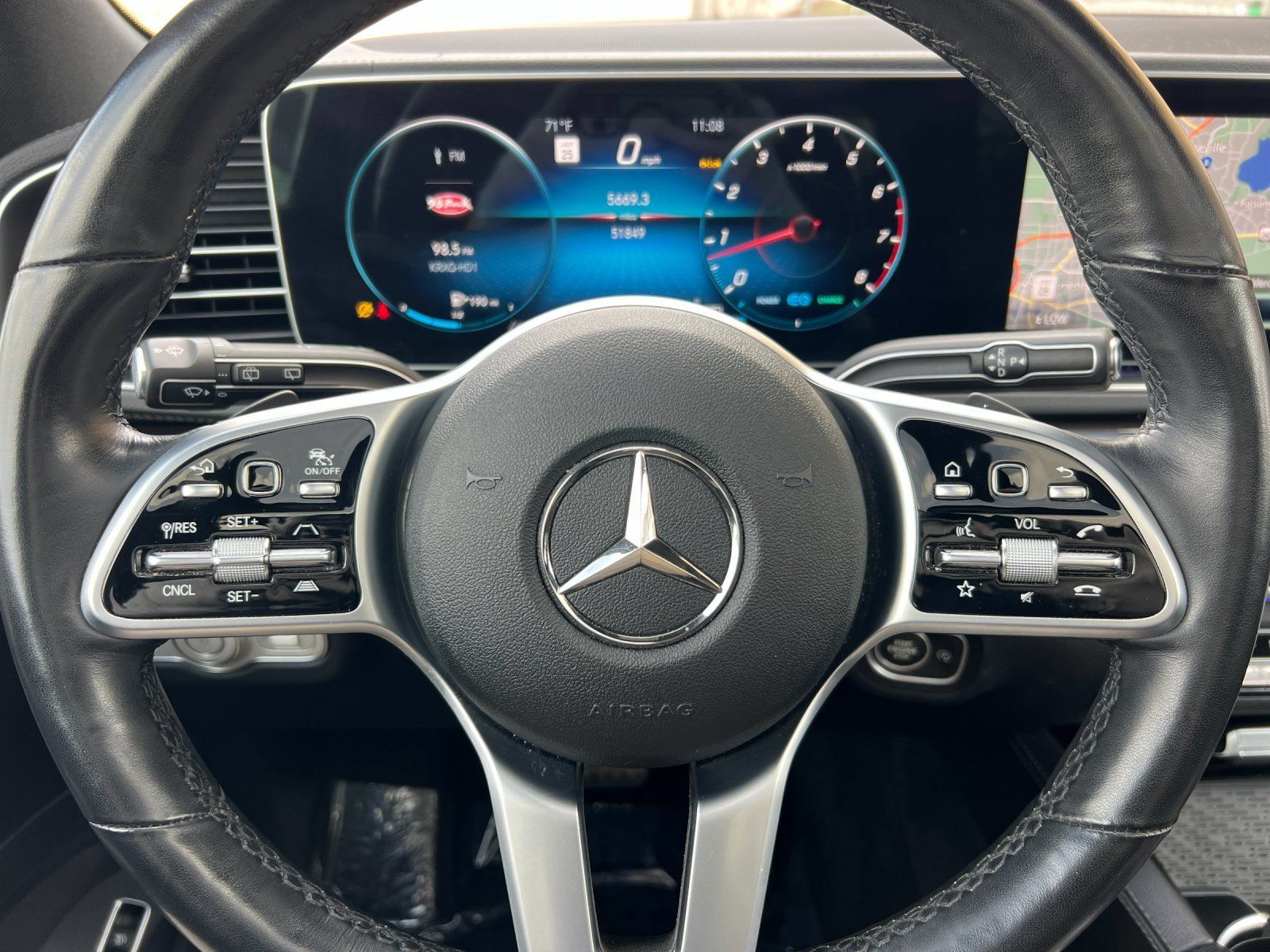 Used 2022 Mercedes-Benz GLS 450 4MATIC image 24