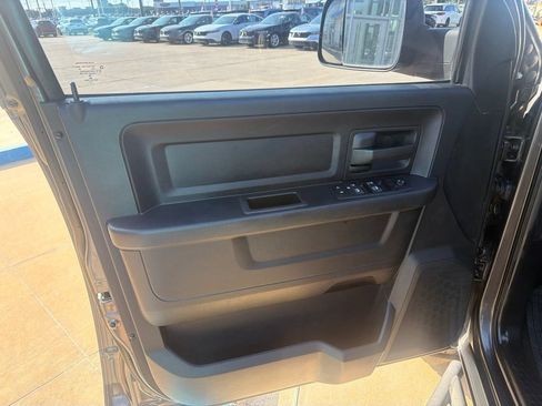 Used 2014 RAM 1500 Express AWD/4WD image 16