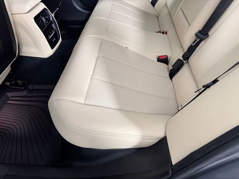 Used 2024 BMW 330i xDrive Sedan w/ Convenience Package image 24